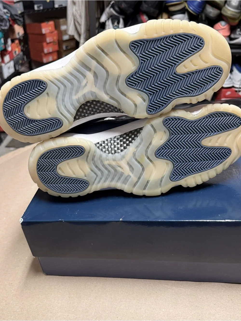 Nike Air Jordan 11 XI Retro Low Diffused Blue Mens size 14 Basketball Shoes Rare